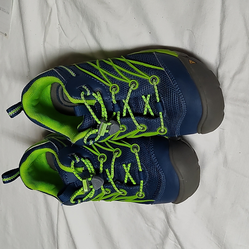 keen kids size 3 CNX
